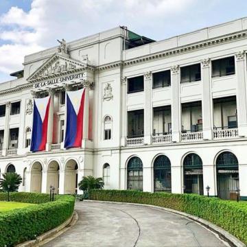 De La Salle University